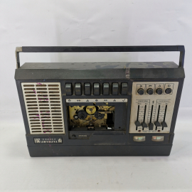 Кассетный стереофонический магнитофон Тарнаир 211-1. (не работает). 